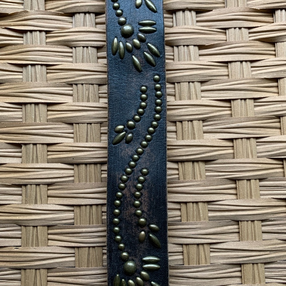 Bed-Stu, women’s Brown Leather Belt with Brass Accents, size Medium. - Picture 5 of 10